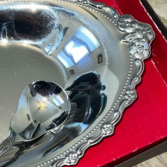 Vintage Set of Oneida Silver Plated 9.5" Oval Serving Tray Platter and Spoon USA - Picture 3 of 11